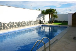 Mayo invita a disfrutar de la piscina y de escapadas diferentes